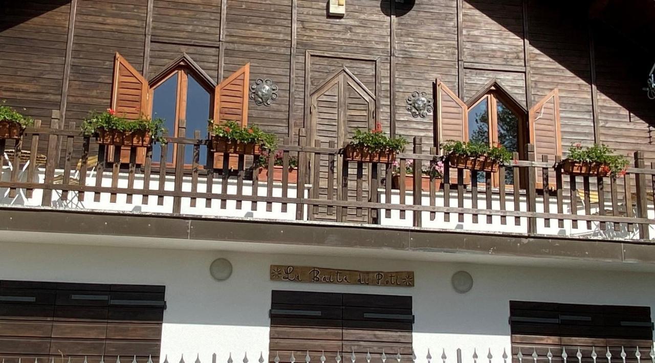 Agriturismo Borgo Nuovo Di Mulinelli Arezzo Exterior photo
